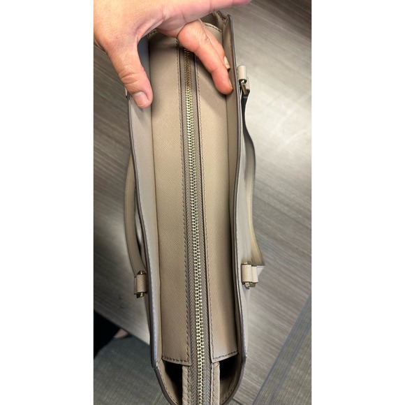 Tory Burch Women's 64188 Emerson Small Top Zip Saffiano Leather Tote French Gray - Picture 7 of 12